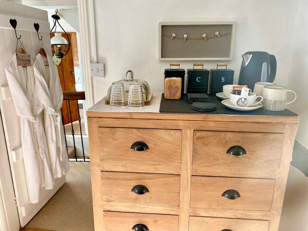 Chestnut Tree Cottage, 7 High Street Ardingly Habitación foto
