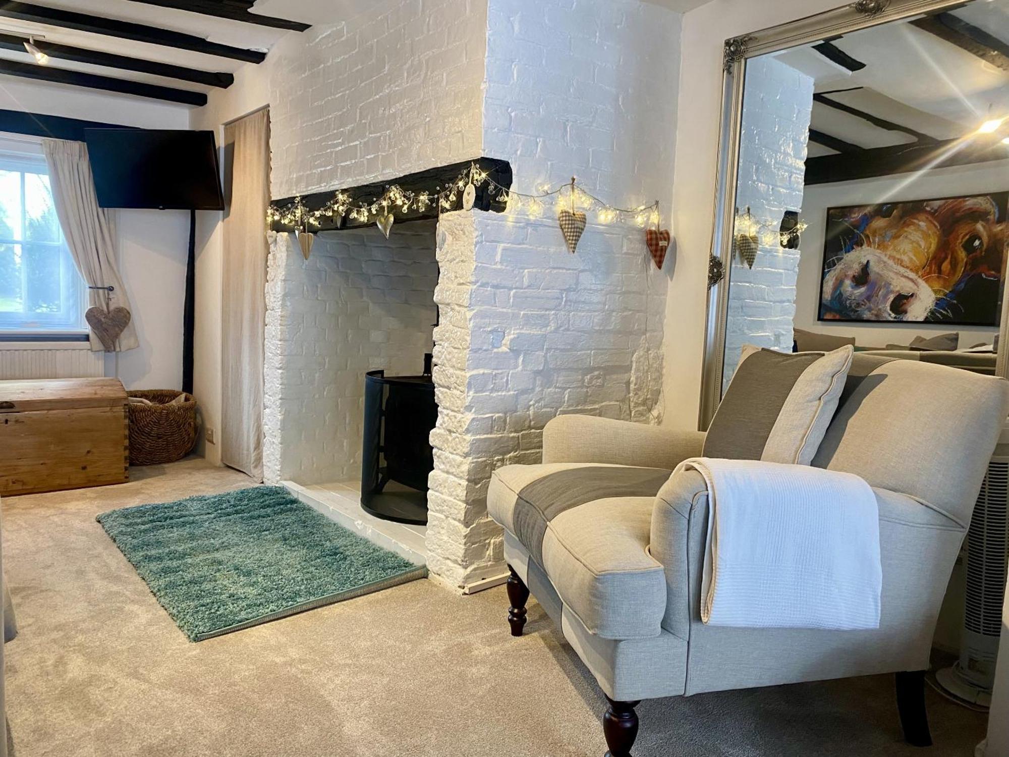 Chestnut Tree Cottage, 7 High Street Ardingly Habitación foto